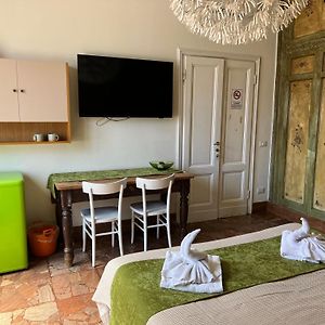Uitgebreide Kamer met een King Size Bed